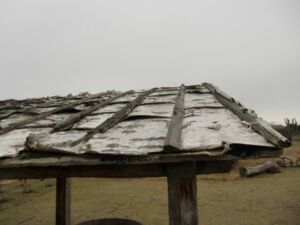 Dach aus Birkenrinde Dach aus Birkenrinde